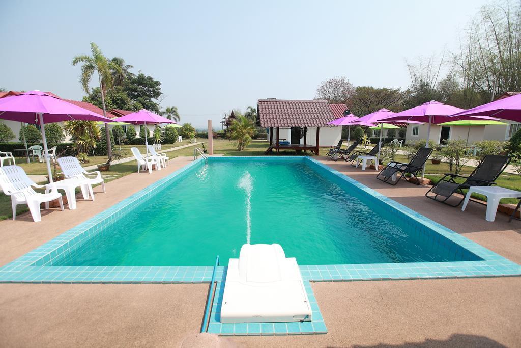Moon River Resort Ubon Ratchathani Exterior photo